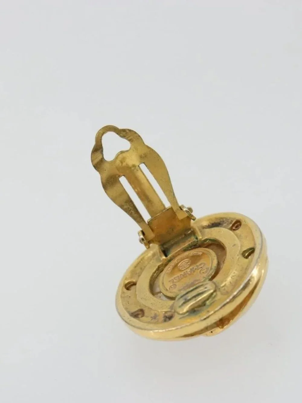 CHANEL Earring metal Gold Tone CC Auth 185222V